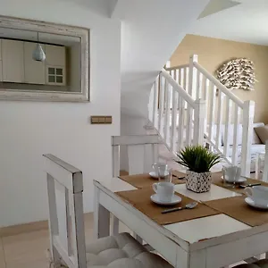 https://los-lagos-sunset-sea-view-private-roof-terrace.in-canary-islands.com