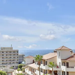  Apartment Sun And Green, Heated Pool, 3 Rooms, Air C Spain